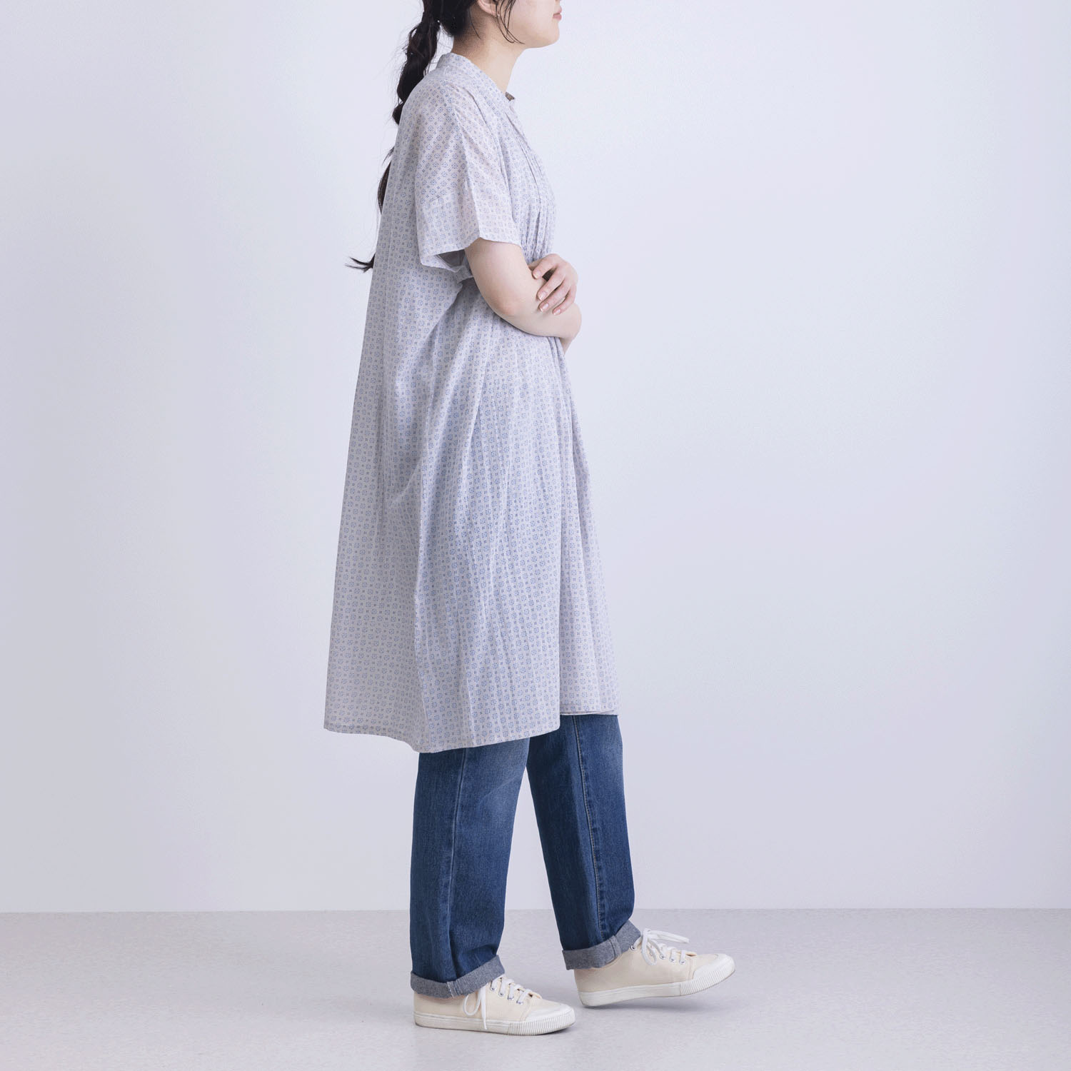 フロントシャーリング5分袖プリントワンピース - 画像2