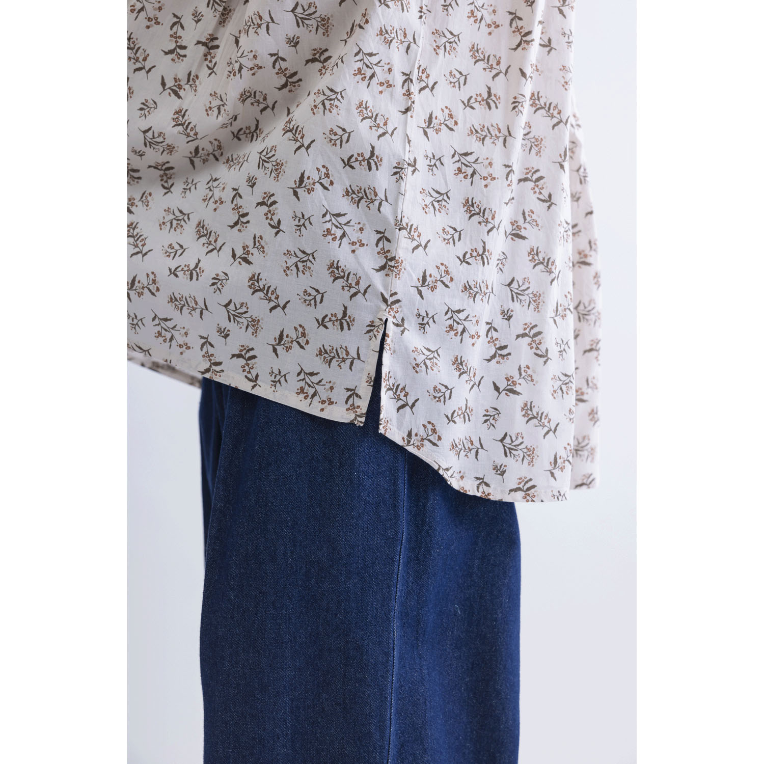 花柄フロントタック5分袖前開きブラウス - 画像12