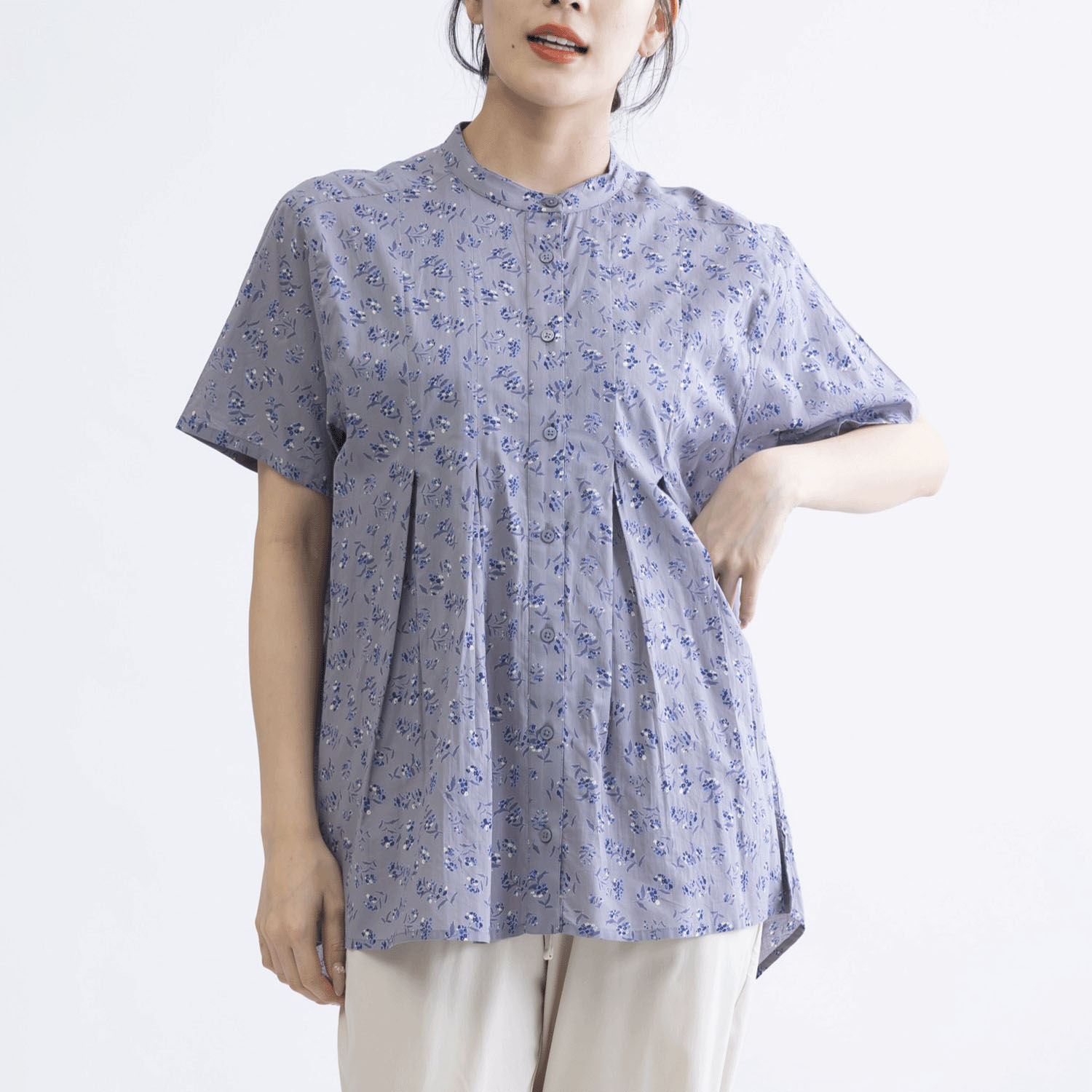 花柄フロントタック5分袖前開きブラウス