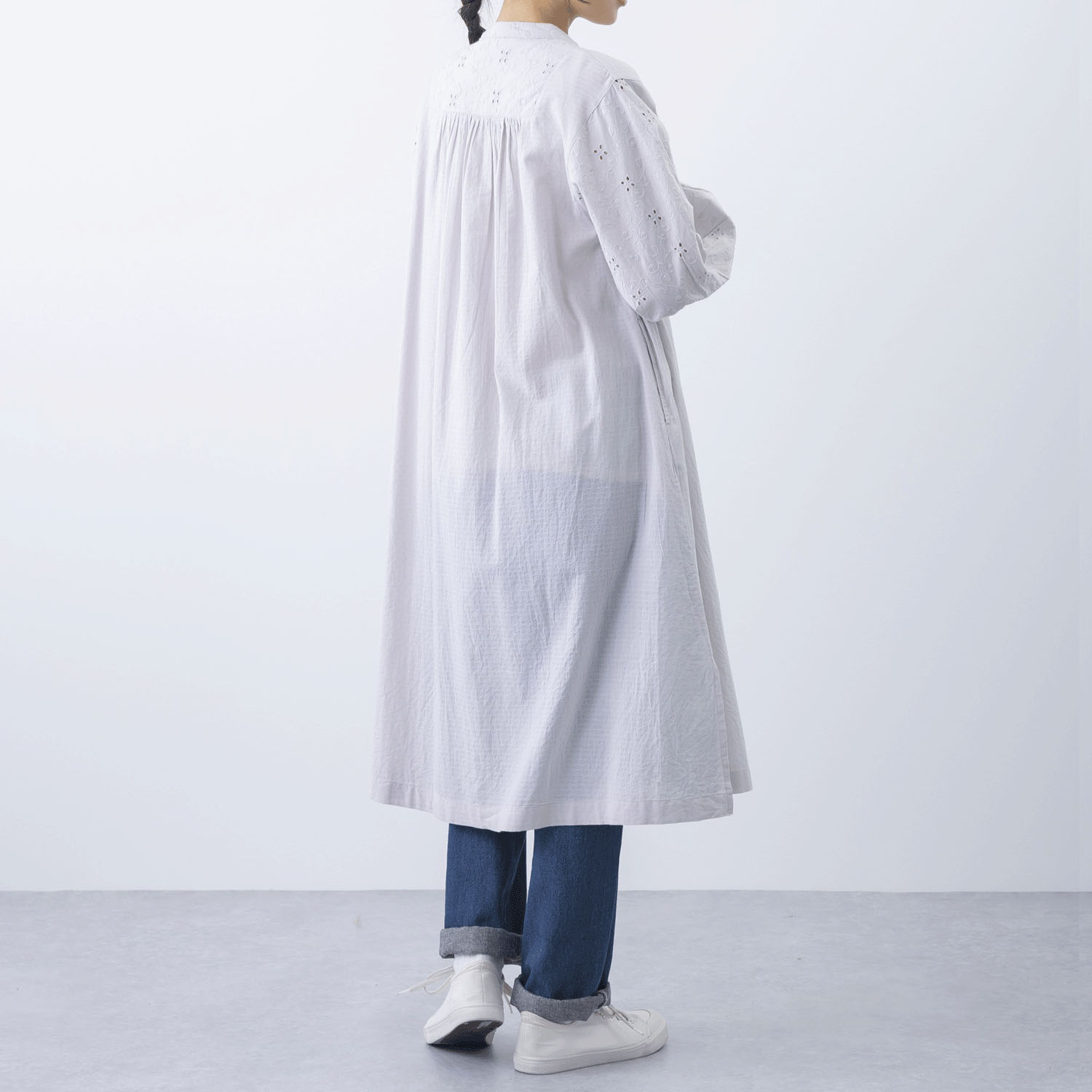 ヨーク＆袖刺繍ワンピース - 画像4