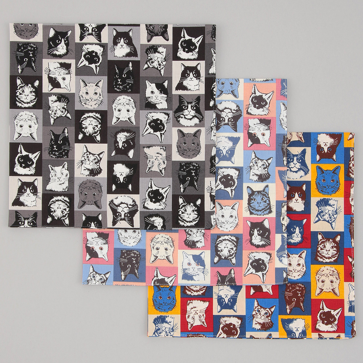 【在庫限り】にゃんにゃんハンカチ