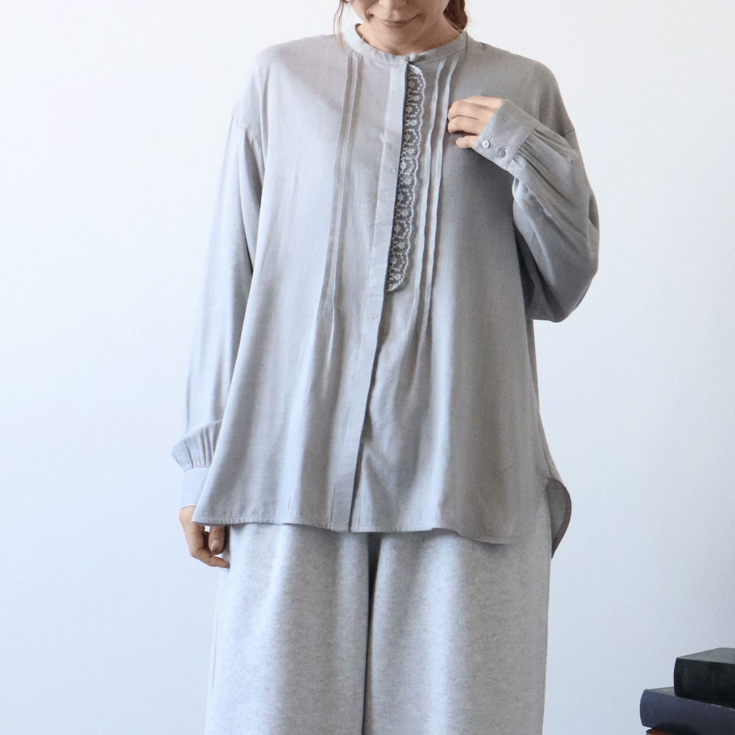 cloudnine ノンノ 前立てレース付長袖ブラウス - 画像2