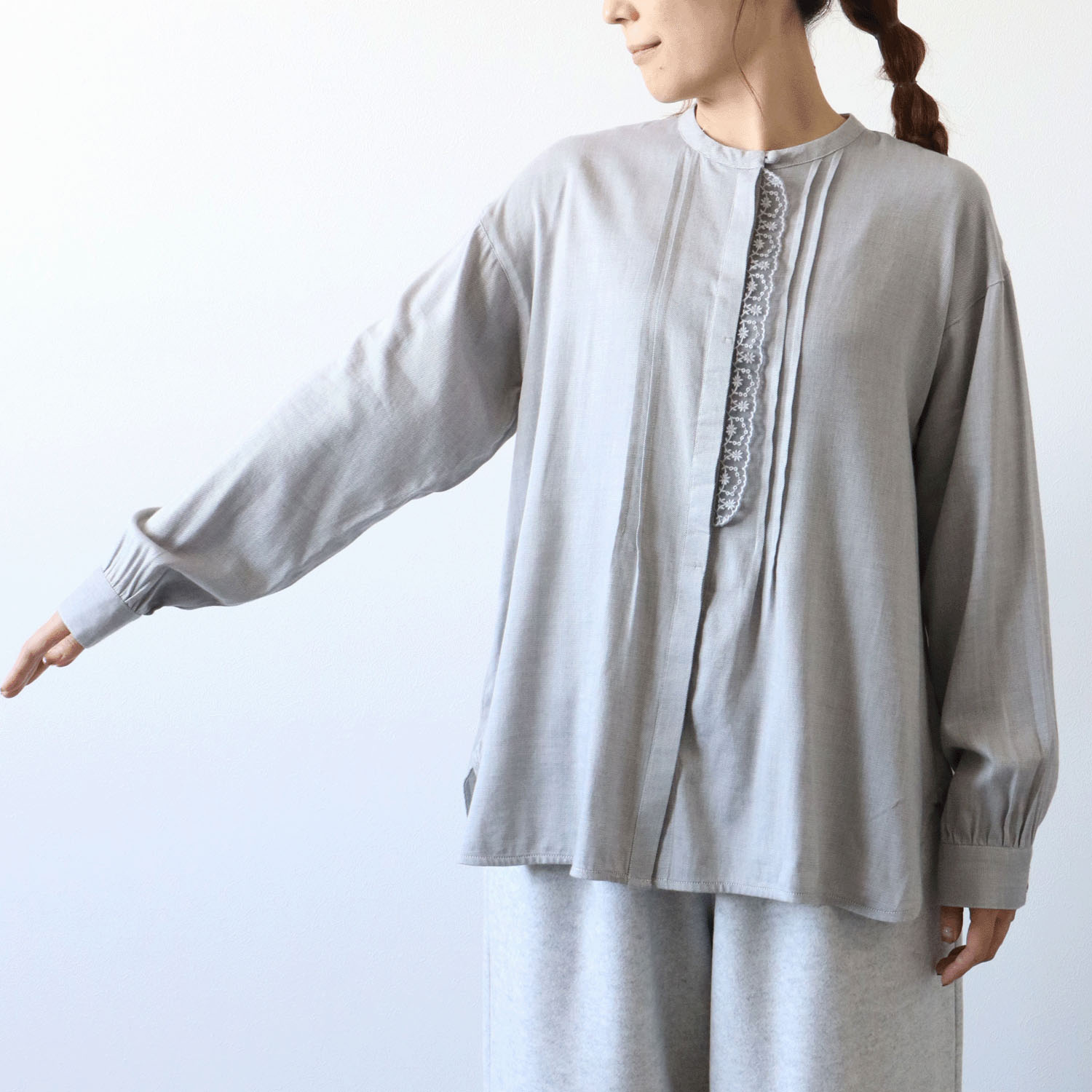 cloudnine ノンノ 前立てレース付長袖ブラウス - 画像5