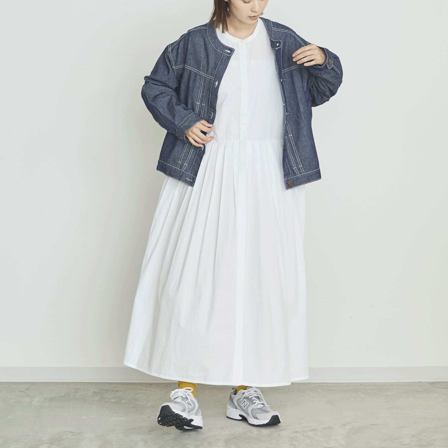 オーブ m．n コットンデニムノーカラージャケット - 画像8