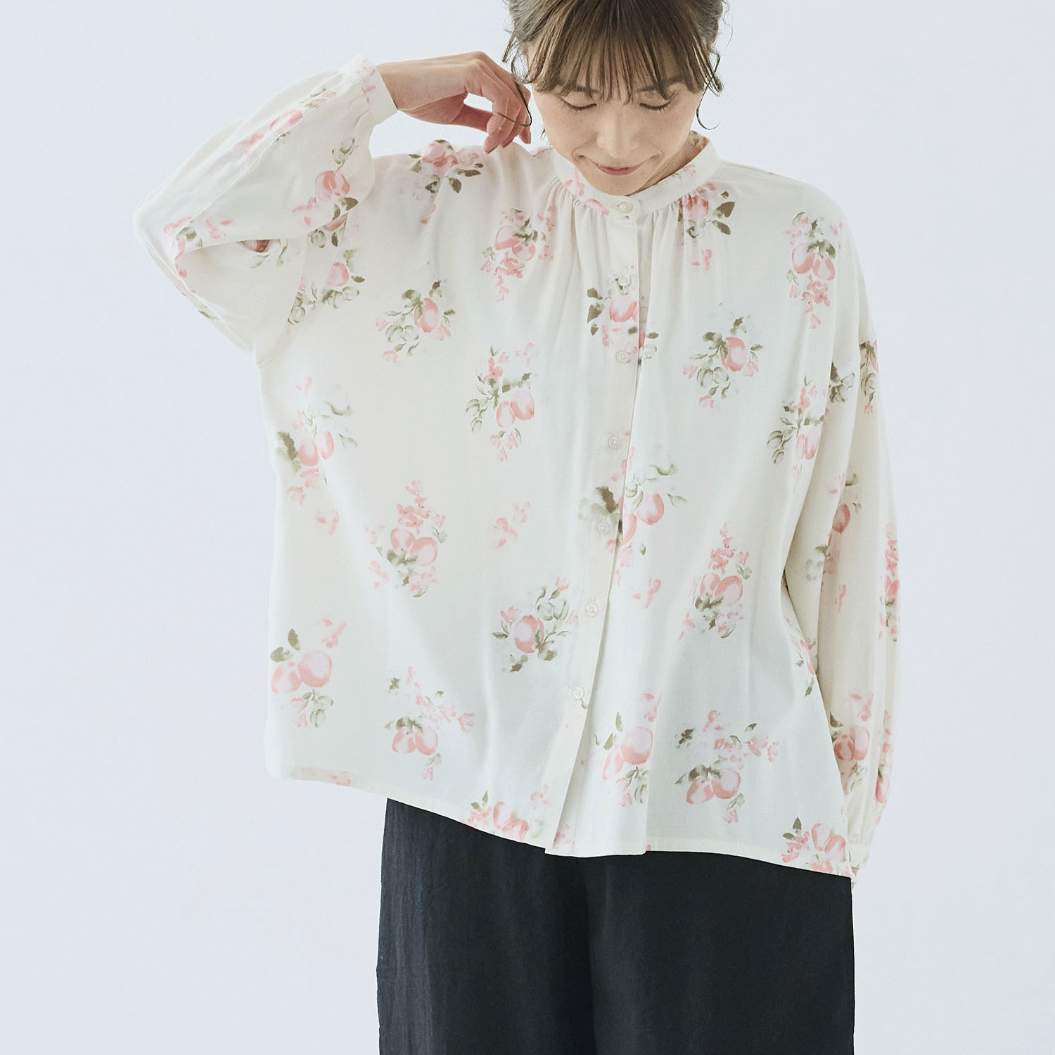 cloudnine ノンノ 水彩画植物柄ブラウス - 画像2