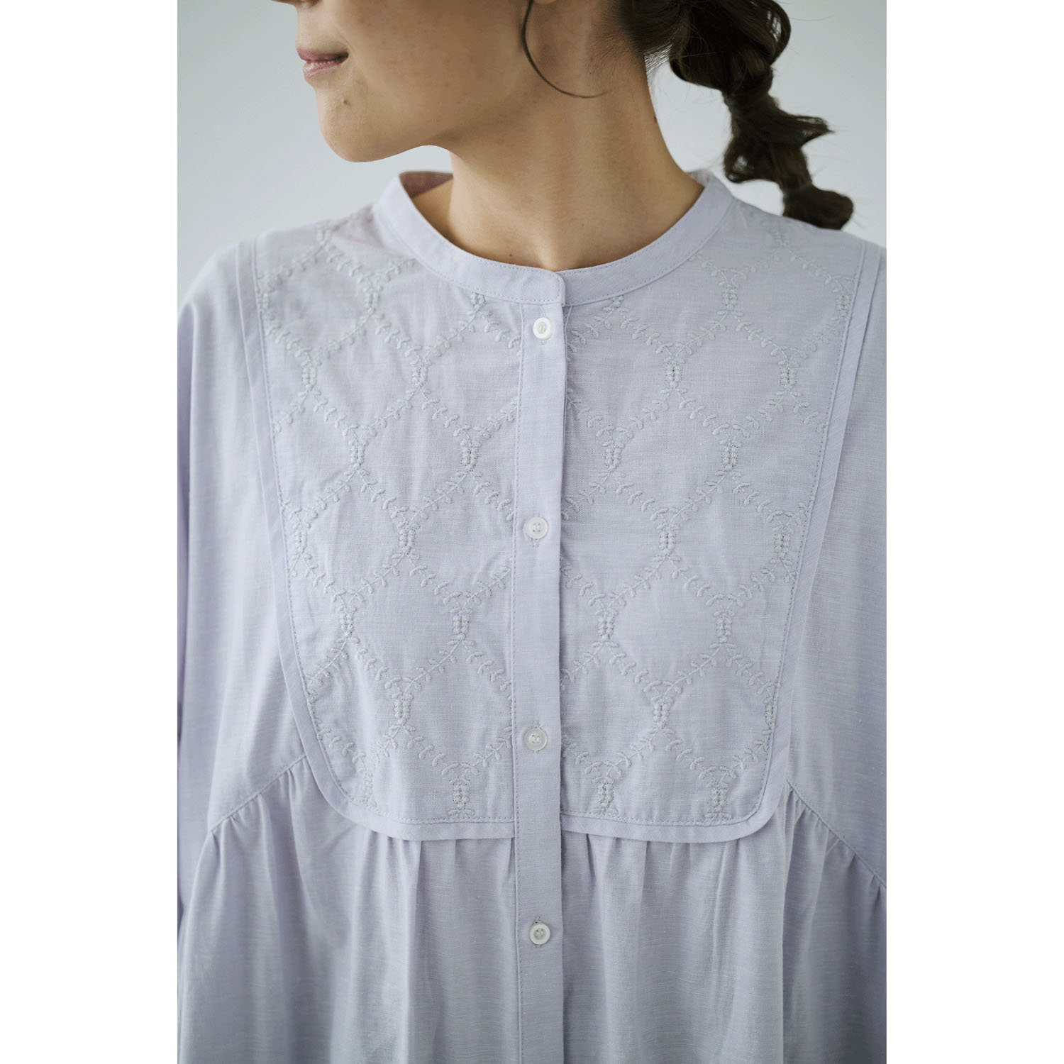 cloudnine ノンノ 綿麻刺繍切替前開きワンピース - 画像19