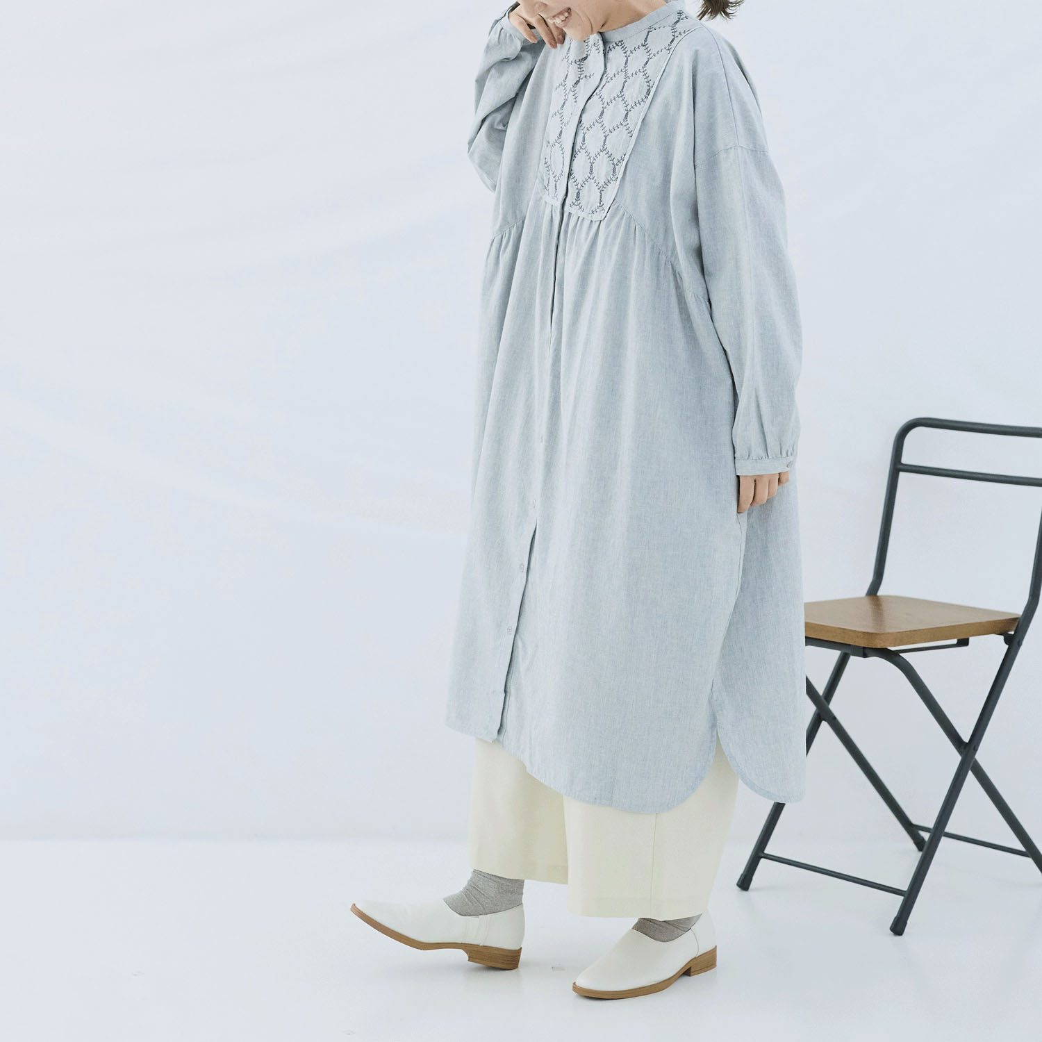 cloudnine ノンノ 綿麻刺繍切替前開きワンピース - 画像3