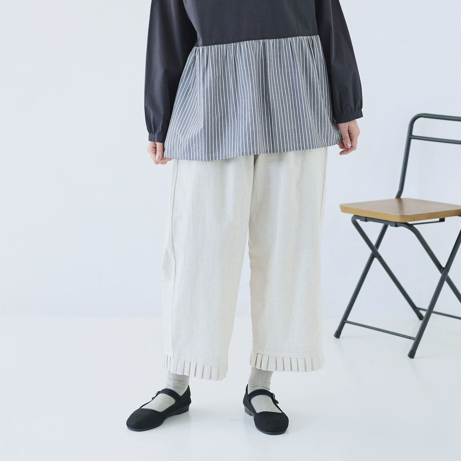 cloudnine ノンノ  先染め綿麻無地 裾タックフリル 9分丈パンツ - 画像10