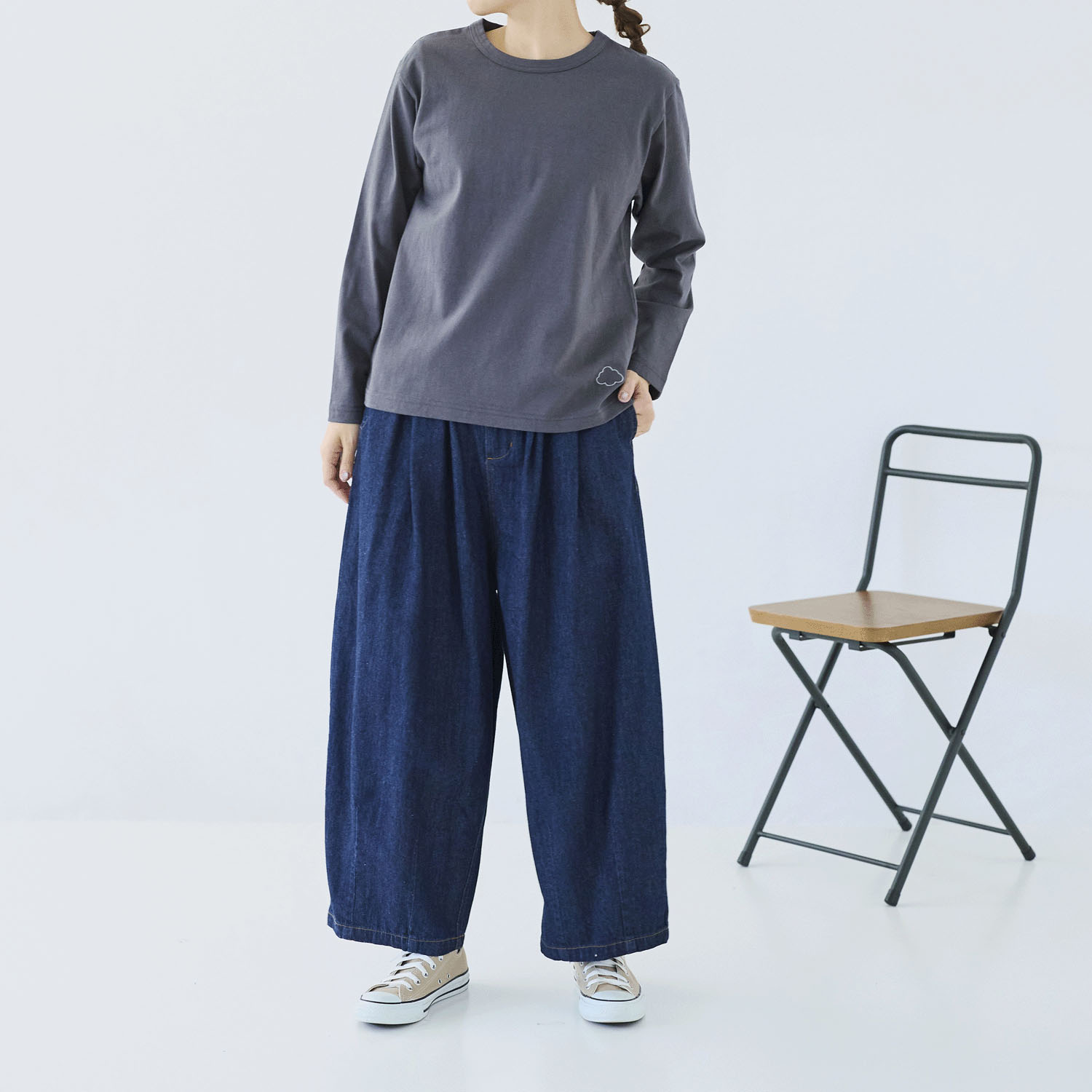 cloudnine ノンノ 7．4oz タテスラブ入りデニム10分丈 バルーンパンツ - 画像4