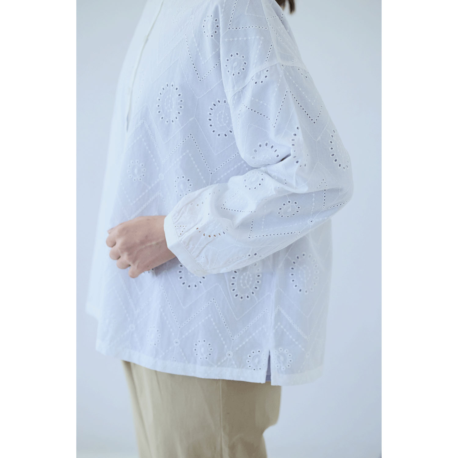 cloudnine ノンノ 60sコットン生地 総レース 9分袖 ショート丈アウター - 画像6
