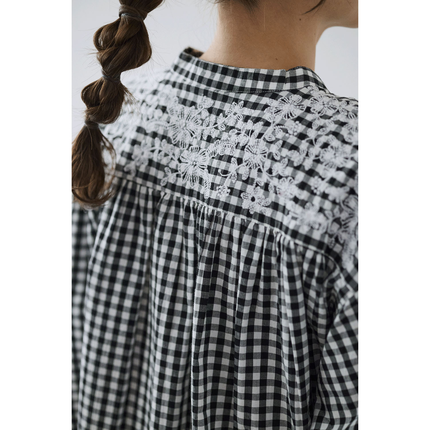 cloudnine ノンノ 先染めコットン柄 ヨーク刺繍ブラウス - 画像16