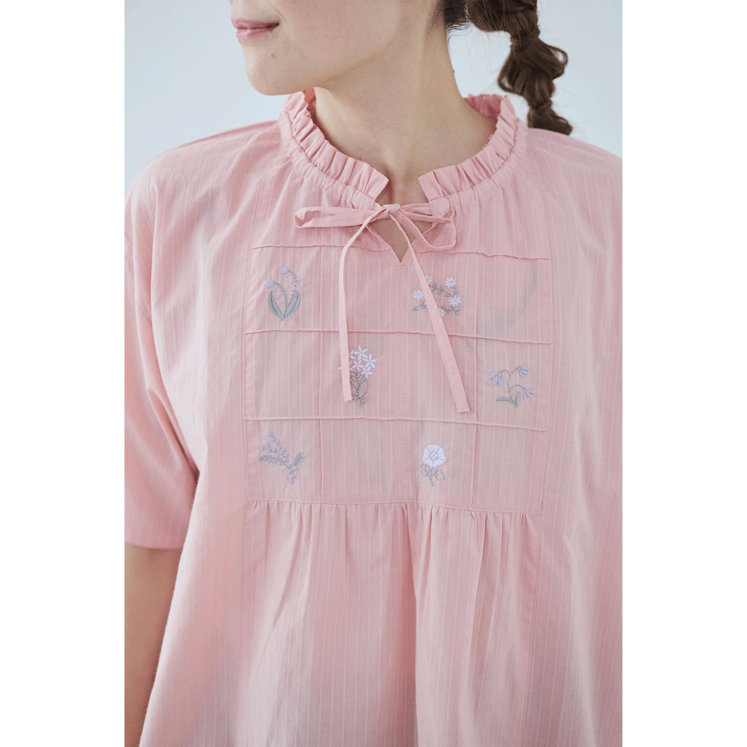 cloudnine ノンノ 花刺繍ネックフリルチュニック - 画像11