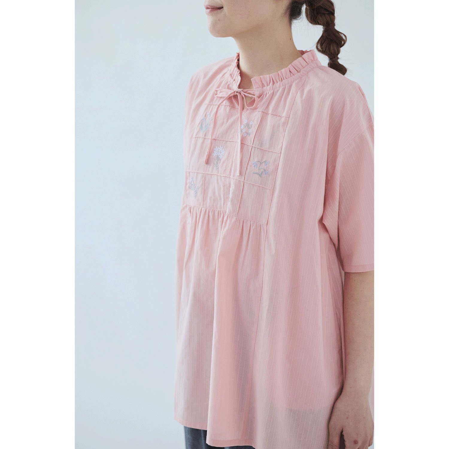 cloudnine ノンノ 花刺繍ネックフリルチュニック - 画像14