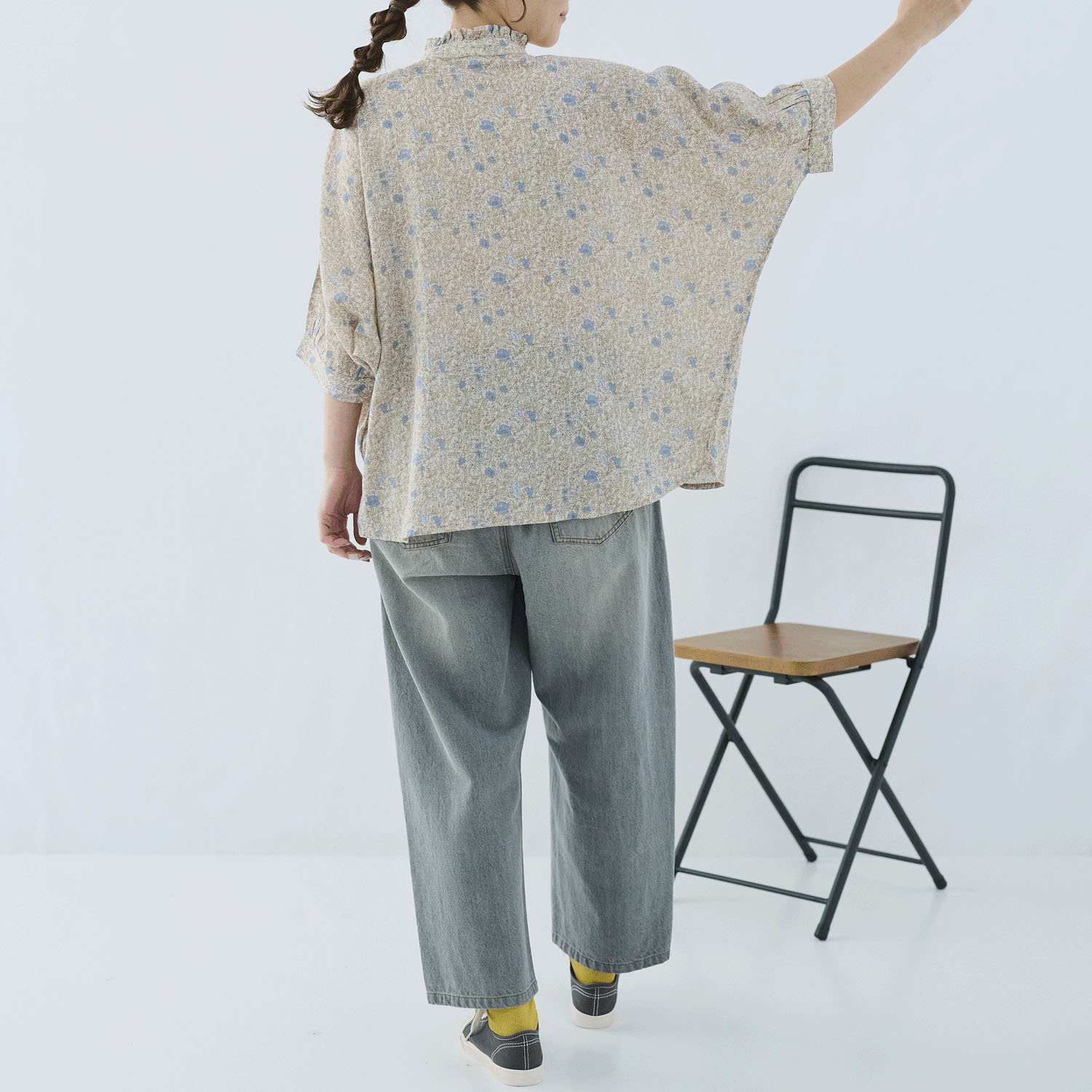 cloudnine レーヨン／綿 ドビーストライプ花柄ドルマン7分袖 ブラウス - 画像4