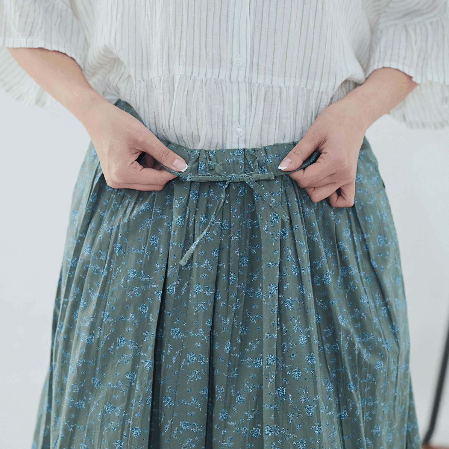 cloudnine 60キャンブリック花柄pt8分丈スカート - 画像12