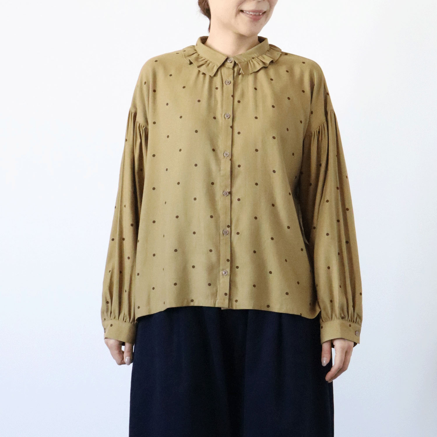 cloudnine ノンノ 表起毛 綿レーヨン ドット柄ptフリル襟付きネックギャザーブラウス - 画像6