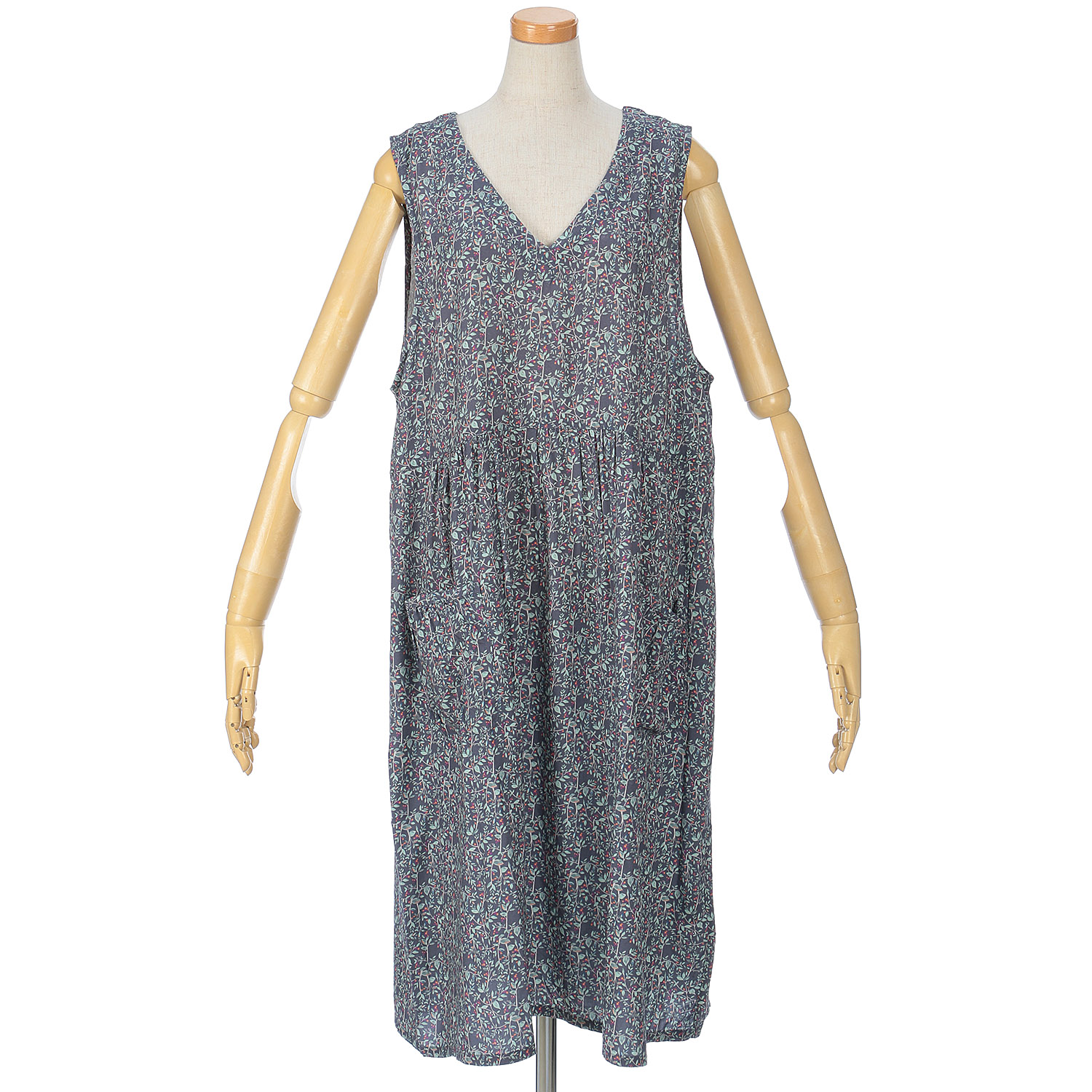 レーヨン花柄Vネックエプロンドレス - 画像3