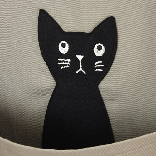 Atsuko Matano かつらぎのひょっこり黒猫 エプロン - 画像6