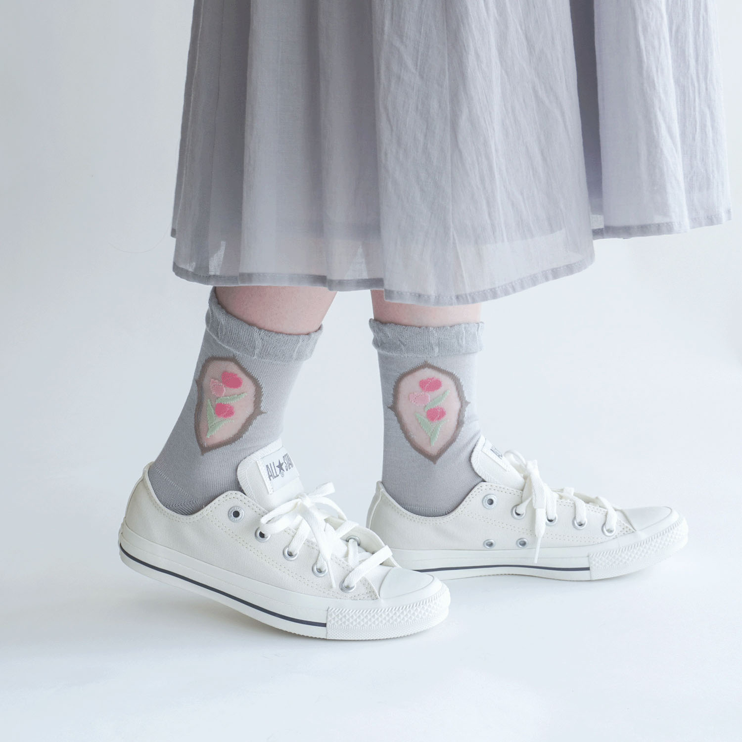 シースルーソックス 丈長  シルク混 くりぬき チューリップ柄 - 画像6