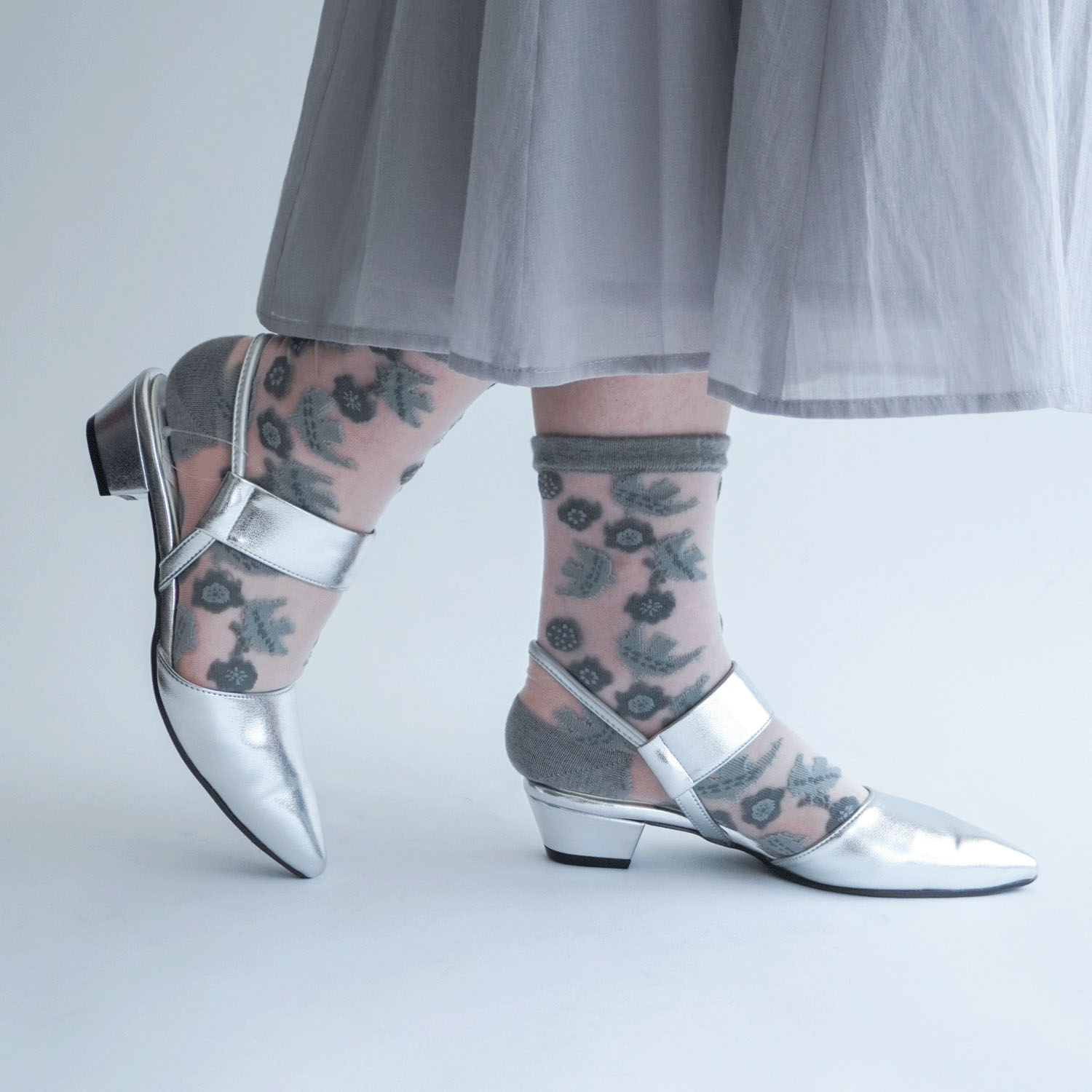 北欧調  鳥とお花総柄 シースルーソックス - 画像9