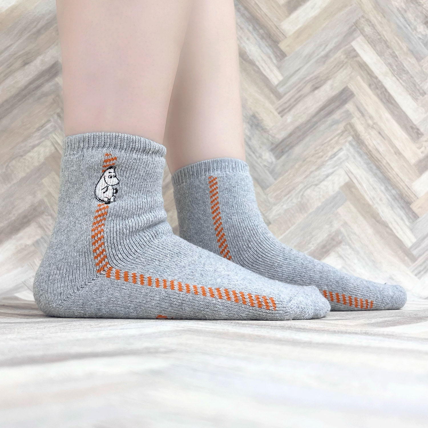 MOOMIN ロークルーソックス 内パイル ムーミン刺繍ハンドステッチ風【在庫限り】 - 画像3