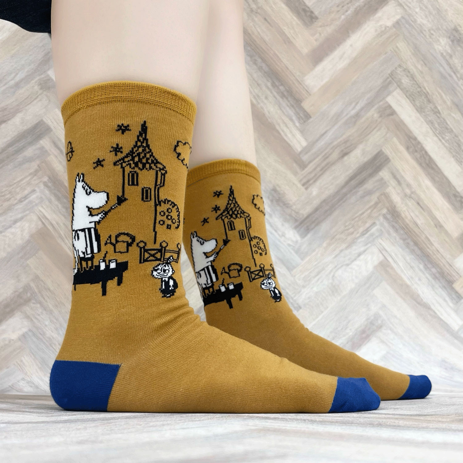 MOOMIN クルーソックス ムーミンママとペイント【在庫限り】 - 画像4