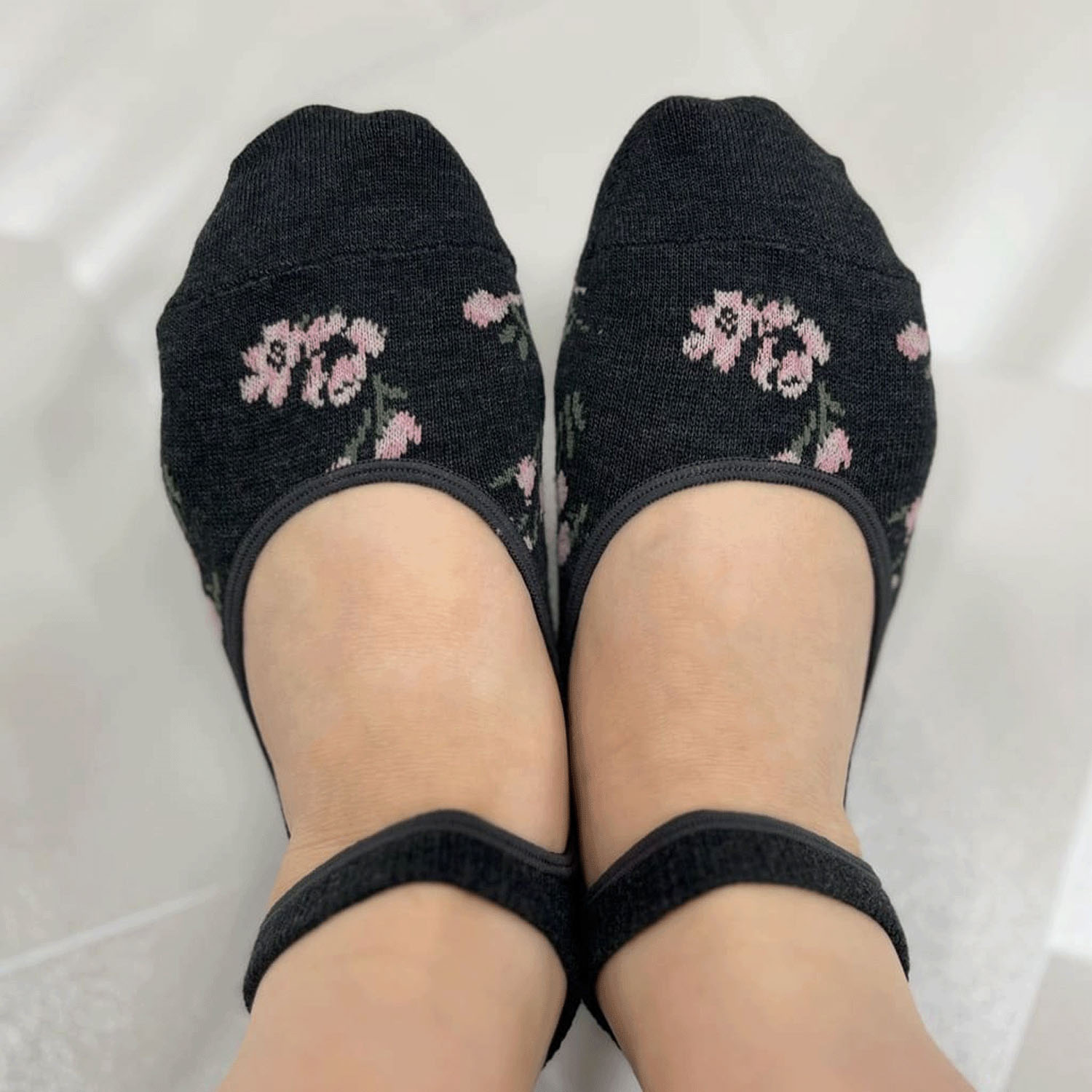 エトワールオリジナル  甲くりぬき 総花柄 靴下【在庫限り】 - 画像6