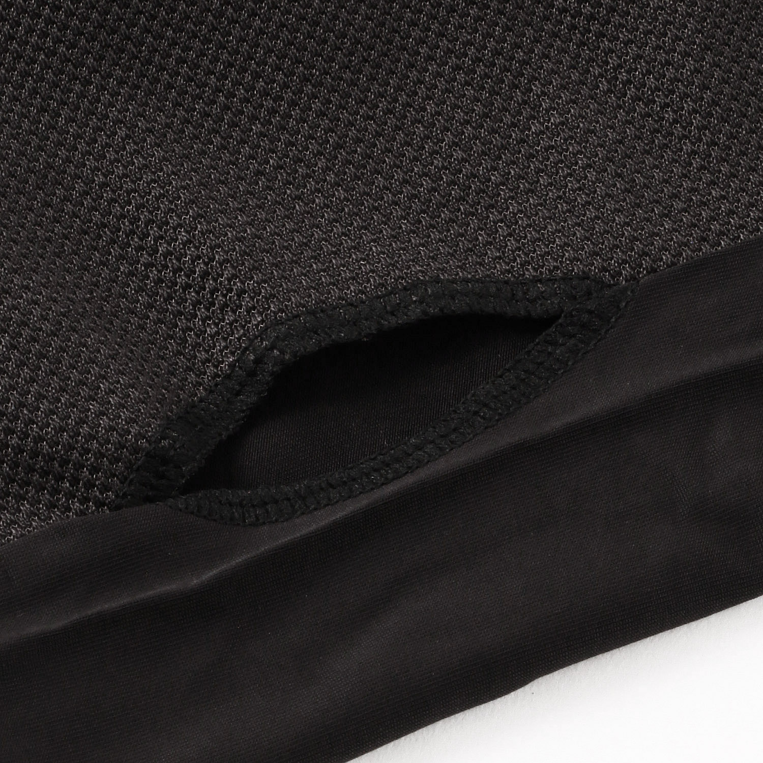 氷下美人 接触冷感アームカバー 内側メッシュ 55cm丈 - 画像3