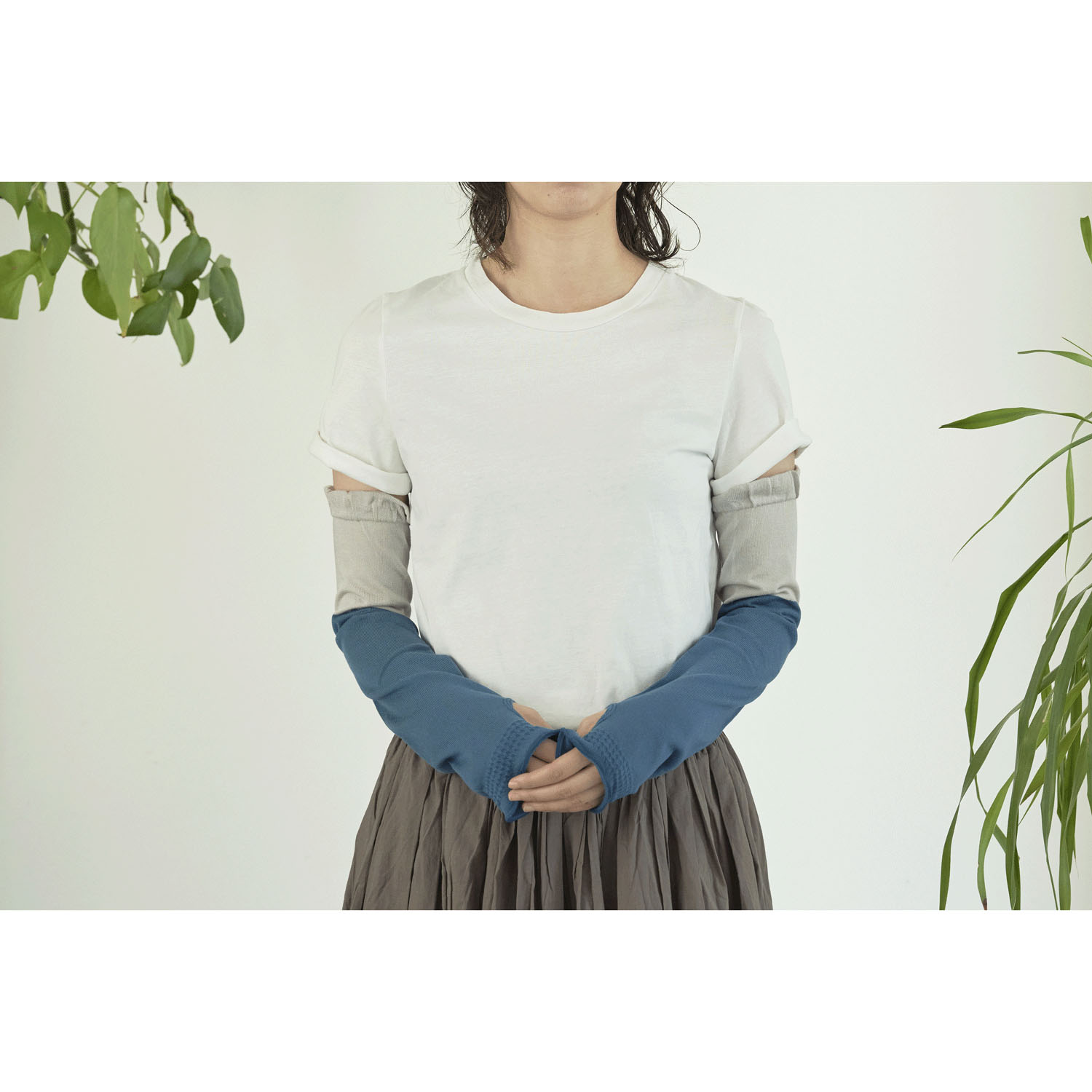 TWO TONE ARM COVERレーヨンシルクUVアームカバー【在庫限り】 - 画像6