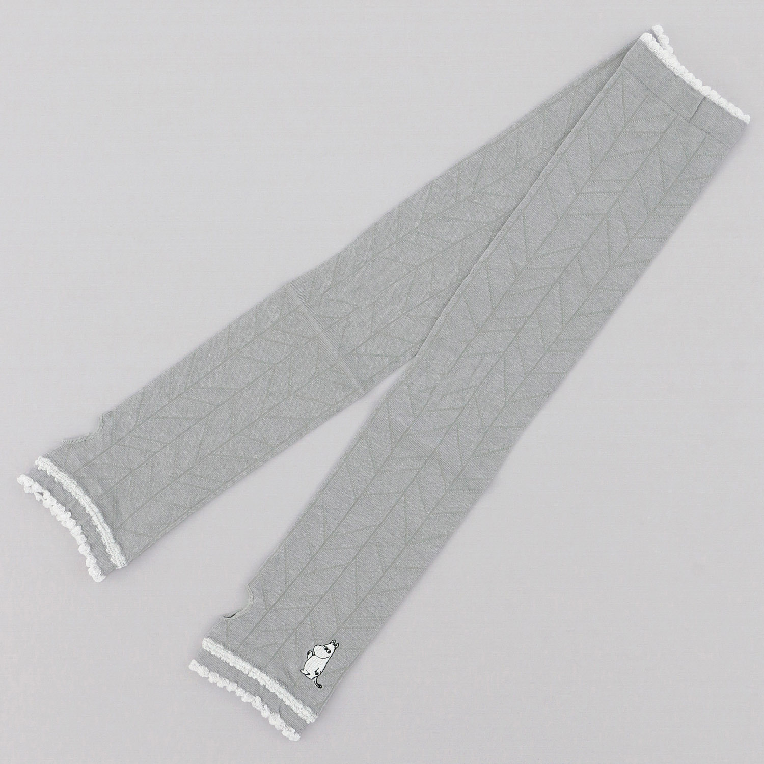 MOOMIN アームカバー UVカット＋冷感 枝柄ムーミン刺繍 - 画像2