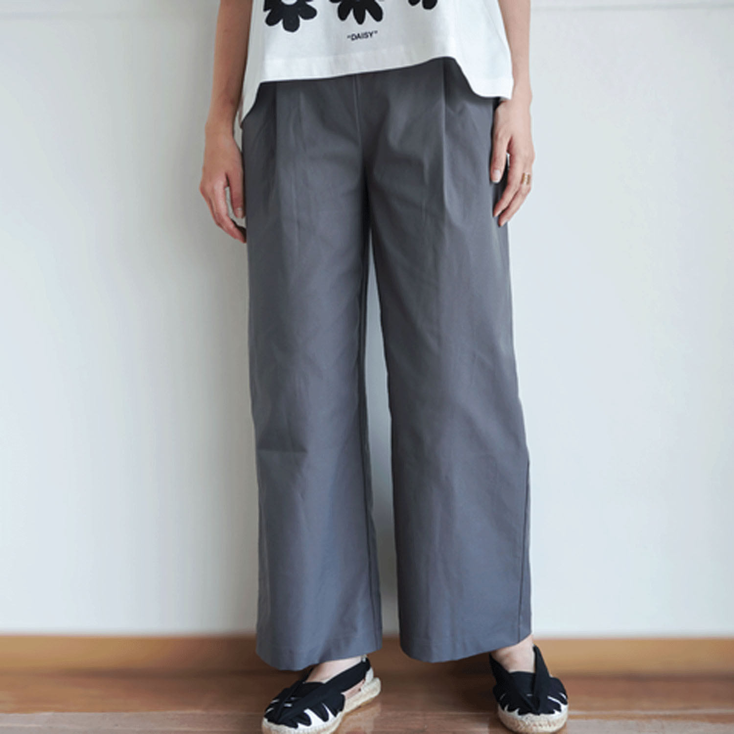 撥水 ストレッチ ワイドパンツ 【雨の日・アウトドアにおすすめ】 - 画像1