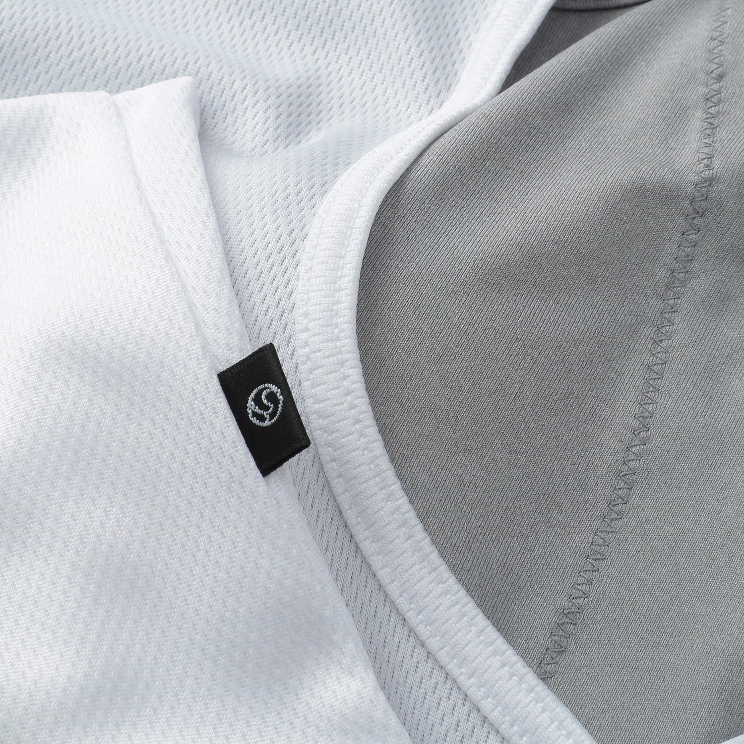 CBA ブラ付きオープンバックタンクトップ - 画像5