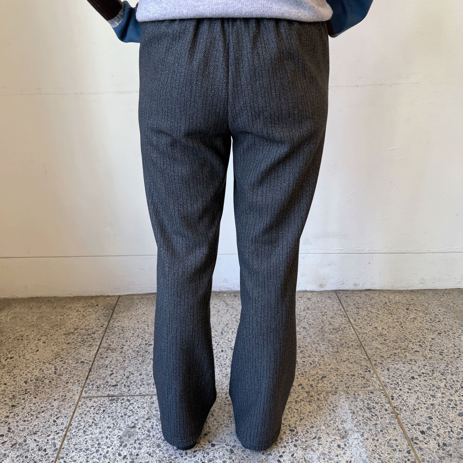 セリオスリー プリントストレートパンツ - 画像3