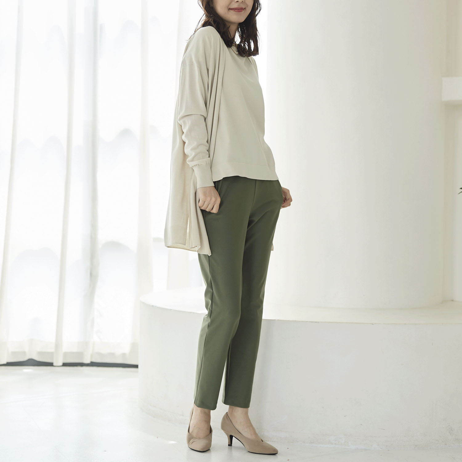 【Insta Live】TAKUMIBA エアシルキー・スリムパンツ - 画像13