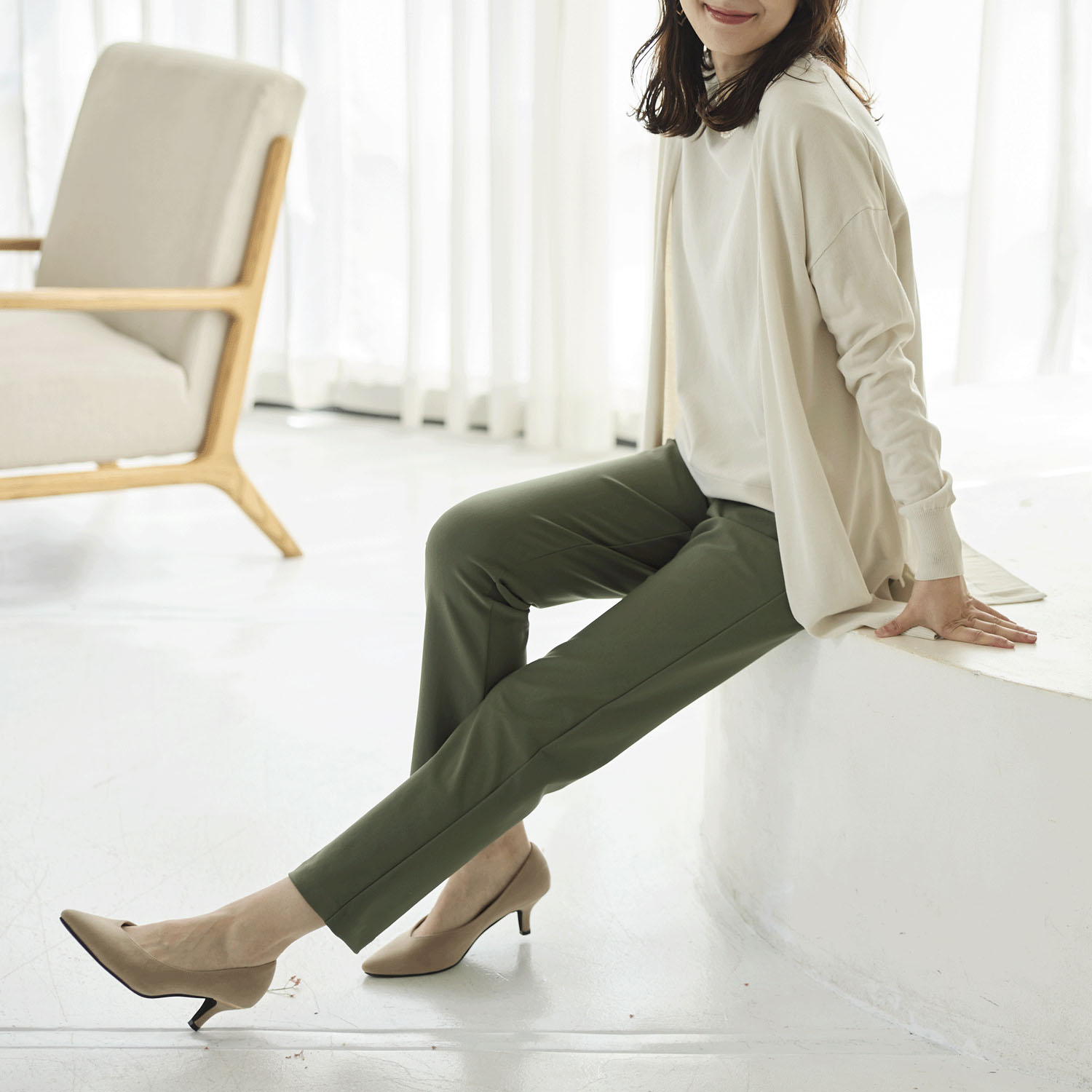 【Insta Live】TAKUMIBA エアシルキー・スリムパンツ - 画像14