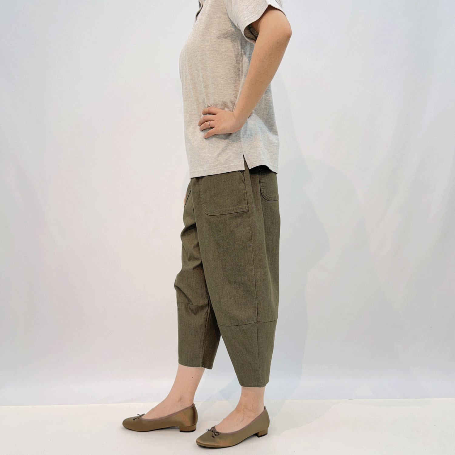 aiai T／Cスラブツイル シュッと！コクーンパンツ - 画像3