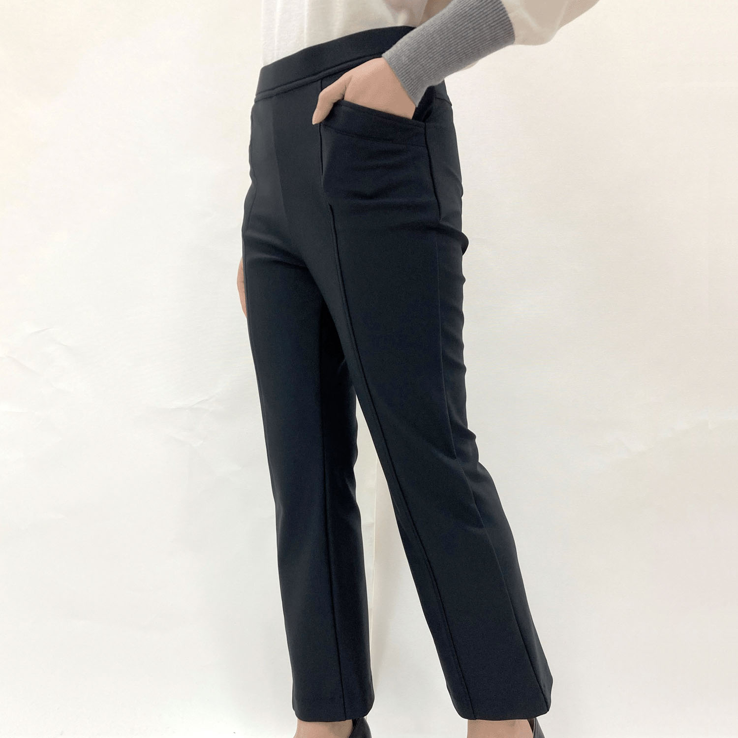 フィットパンツ 通年素材無地黒 股下65cm丈 - 画像2