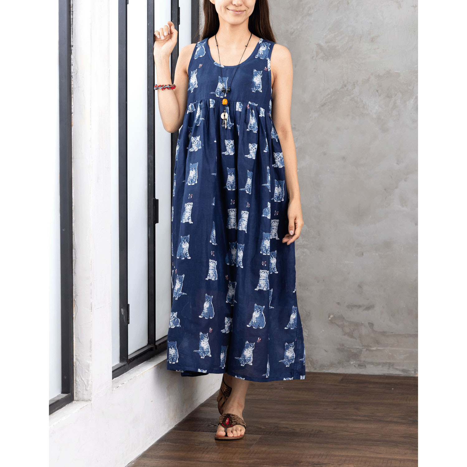 CUAインド綿 ネコ柄ワンピース - 画像3