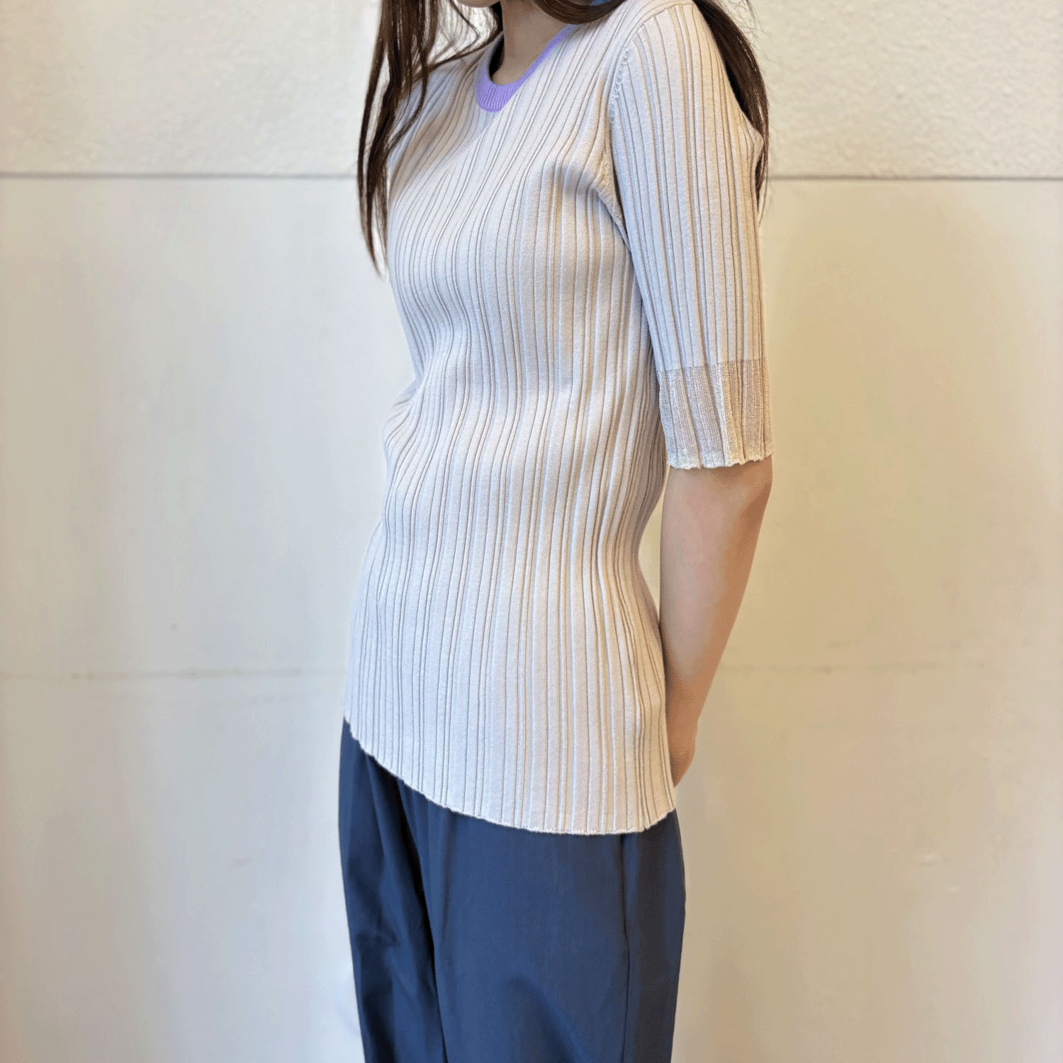 Vingtrois バイカラーシアー切替リブニット - 画像9