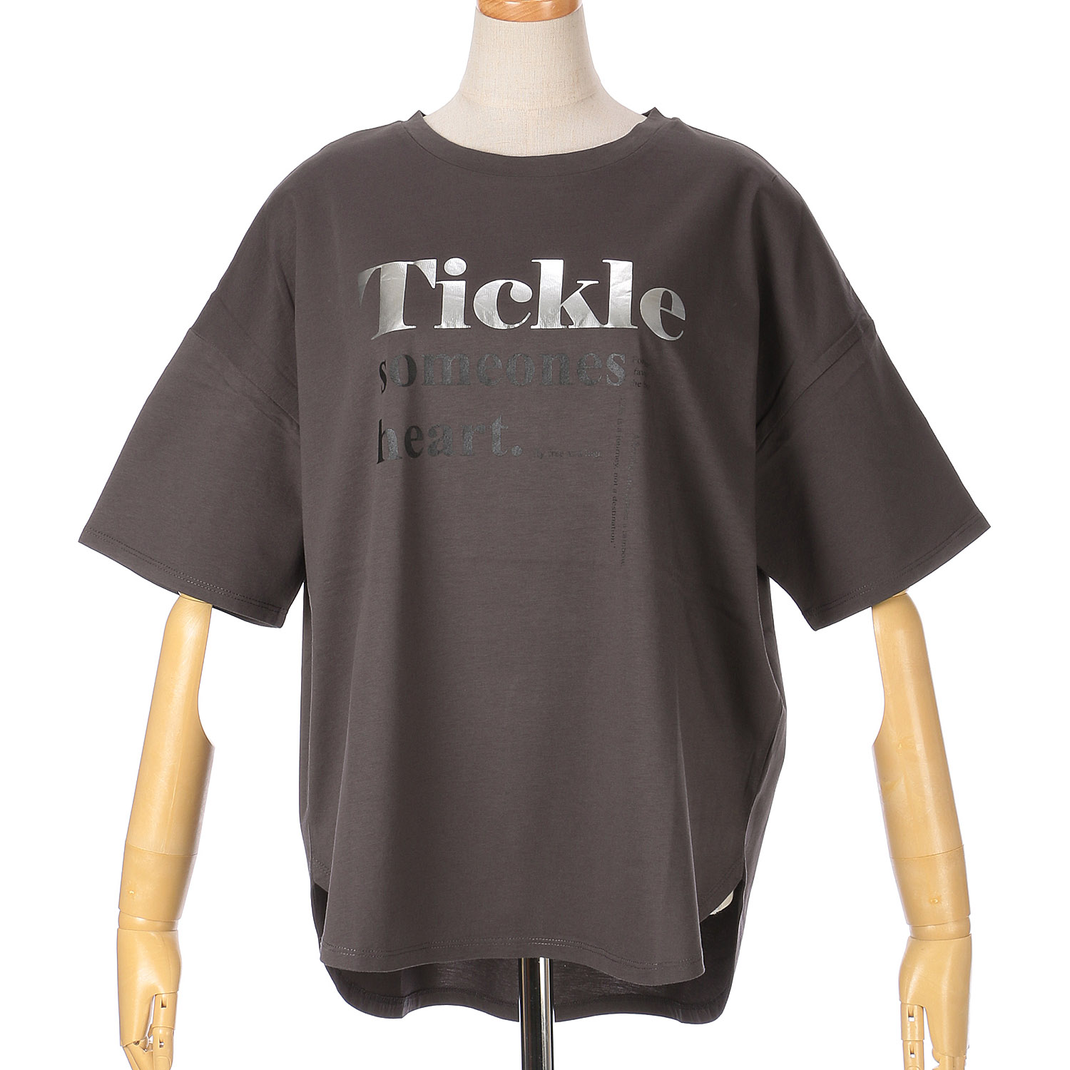 Vingtrois ドライタッチコットン箔ロゴTシャツ - 画像3