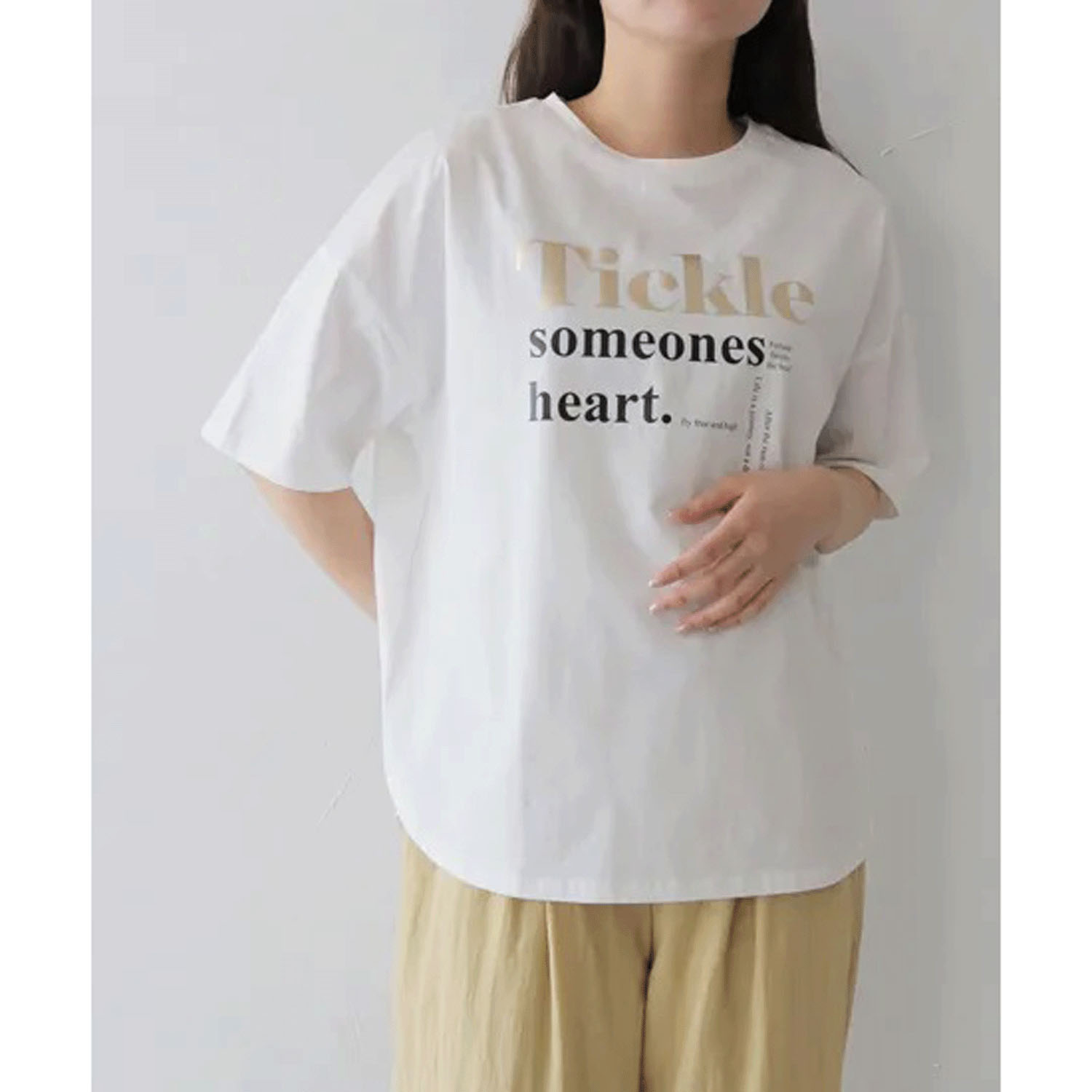 Vingtrois ドライタッチコットン箔ロゴTシャツ - 画像7