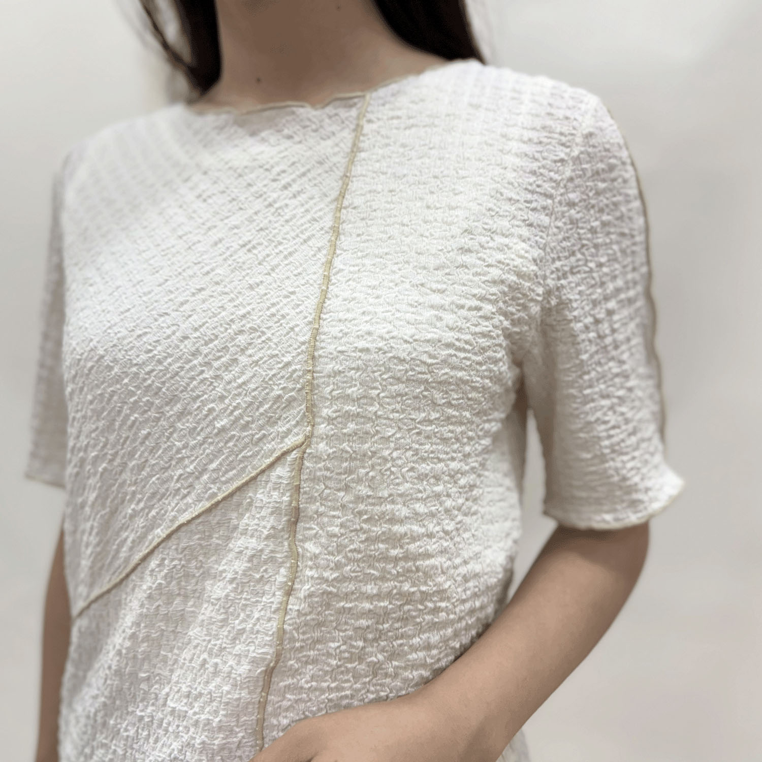 Vingtrois 楊柳クレープ切替トップス - 画像3