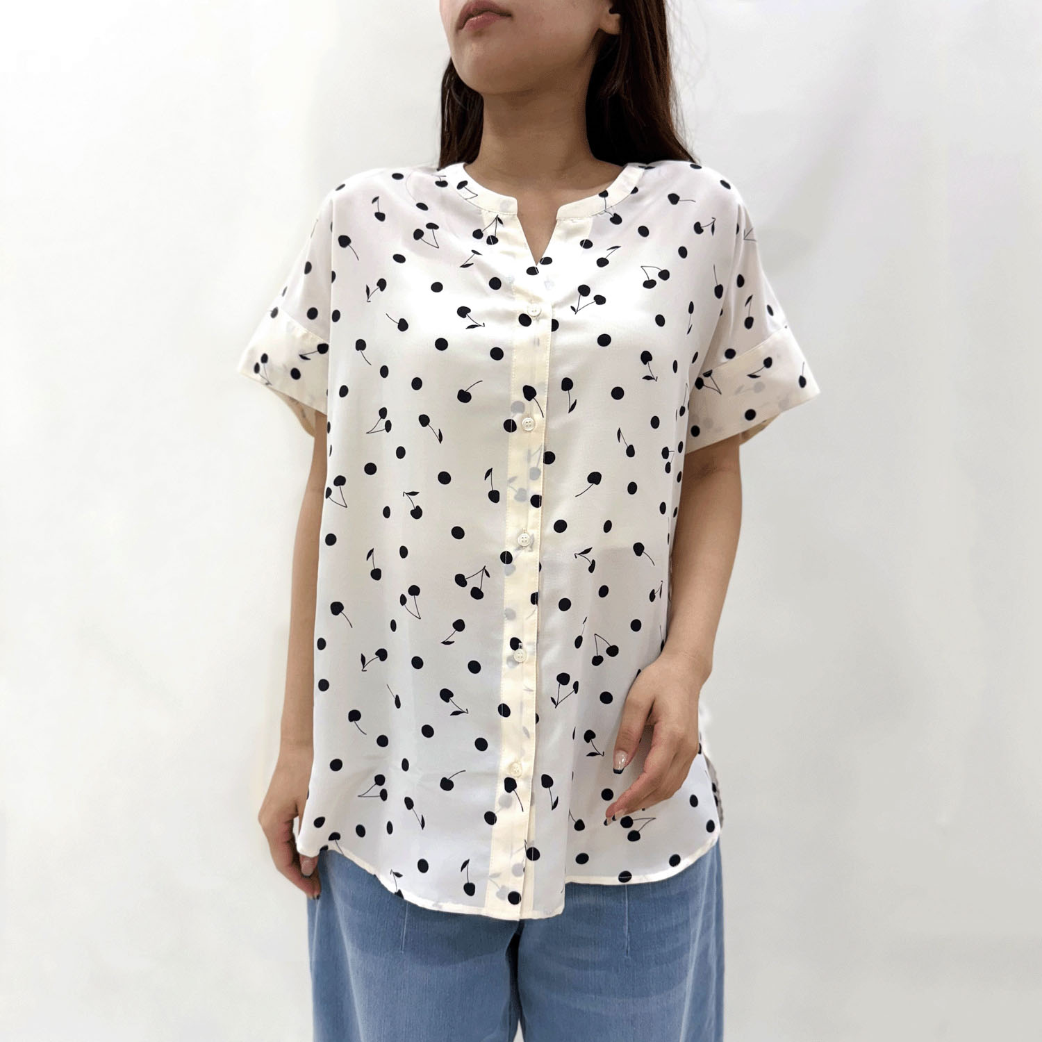 innowave さくらんぼドットプリントブラウス