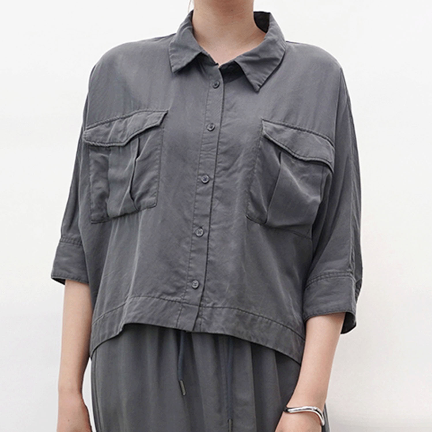 【Insta Live】33℃  バイオテンセル胸ポケとろみシャツ - 画像4