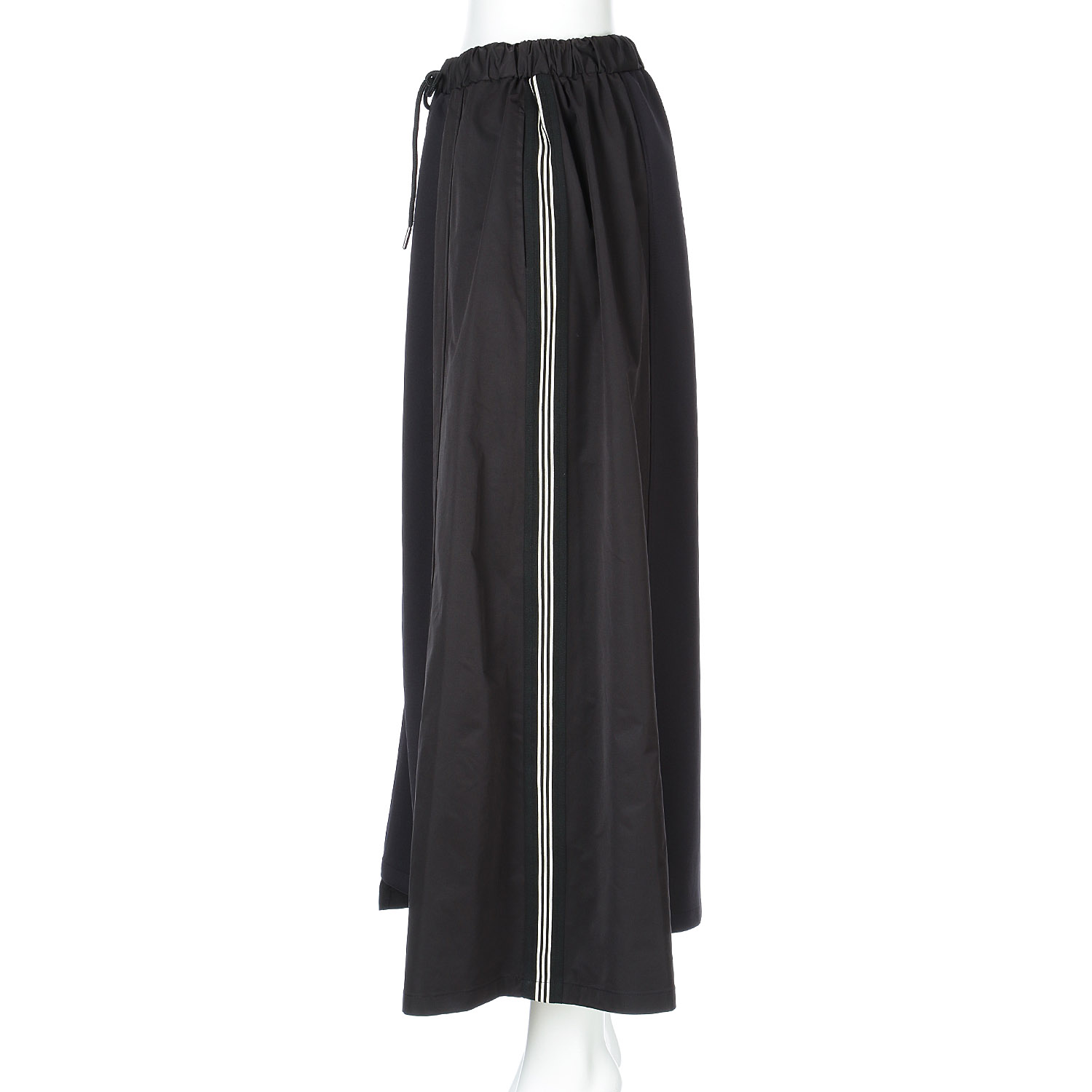 33℃ ライトポンチ×ナイロン切替サイドラインフレアスカート - 画像4