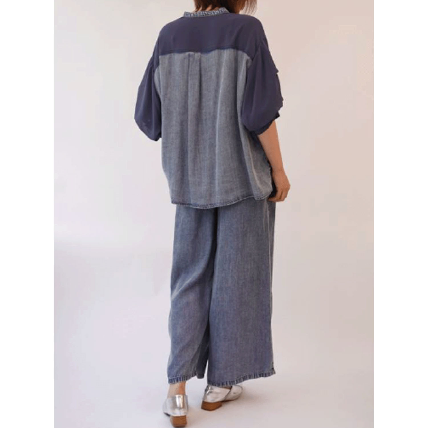 33℃ テンセルデニム切替ダブルポケットシャツ - 画像13