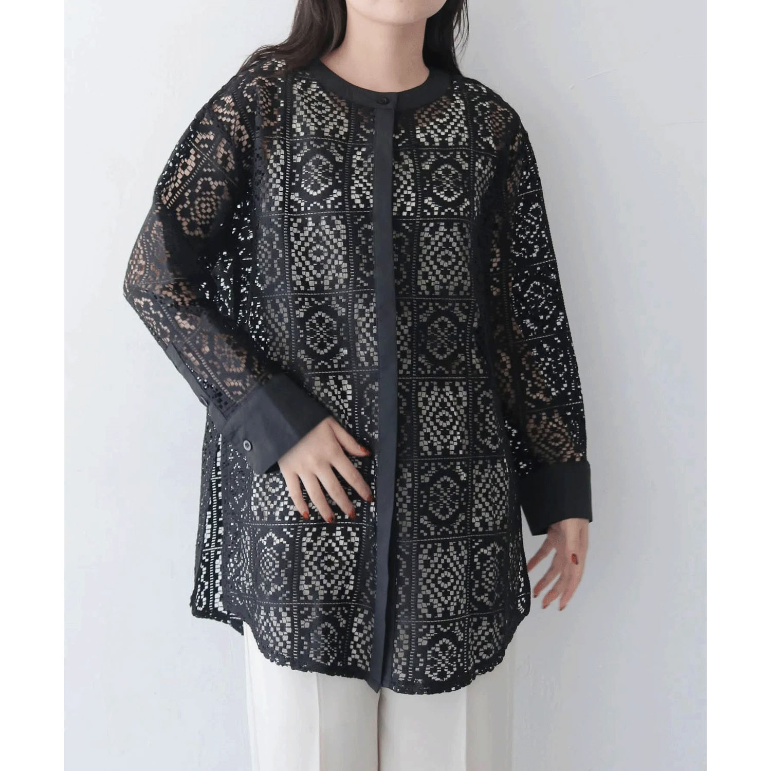 vingtrois スクエアレースシャツ - 画像2