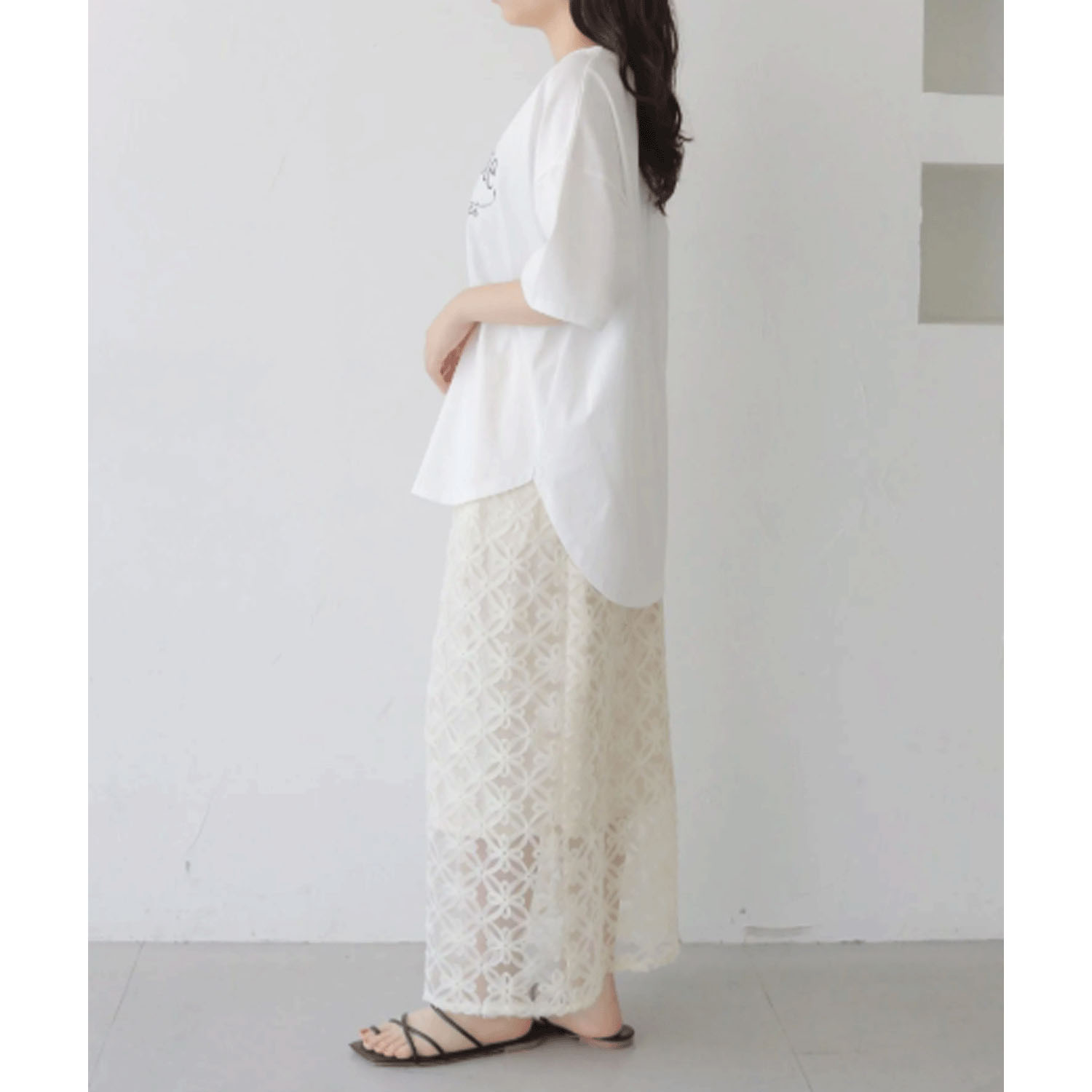 【Insta Live】vingtroisドライタッチコットンカーブロゴTシャツ - 画像8