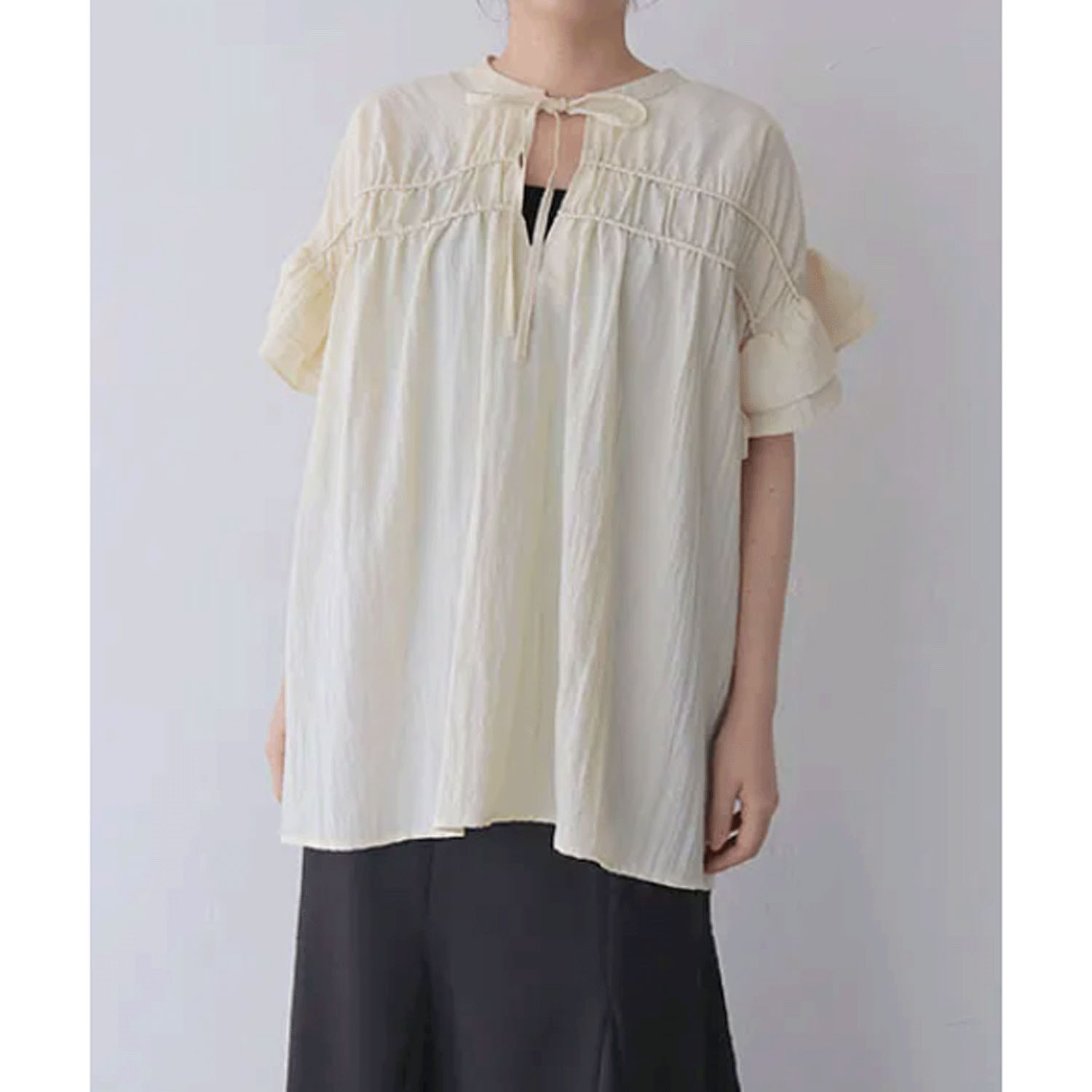 vingtrois ボリュームフリルブラウス