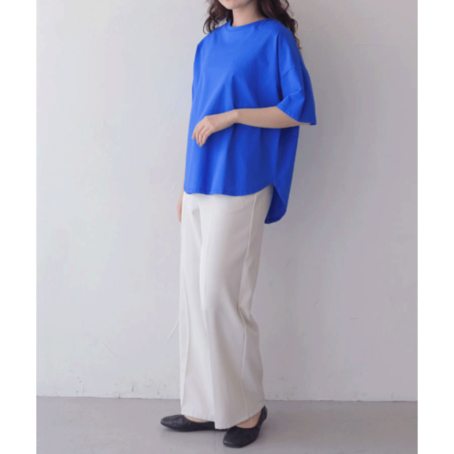 【Insta Live】vingtrois ドライタッチコットン裾ラウンドTシャツ - 画像19